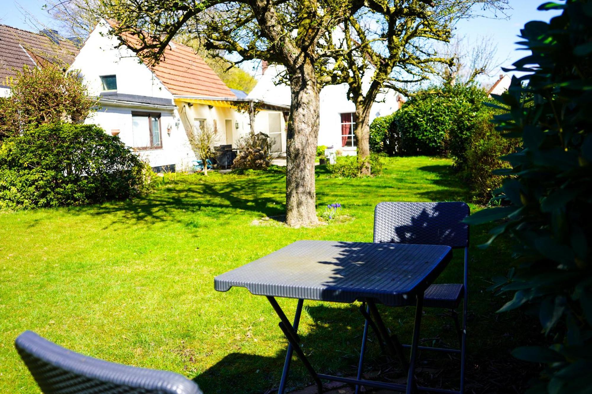 Gemuetliches Haus Mit Grossem Traumhaften Garten Brema Exterior foto