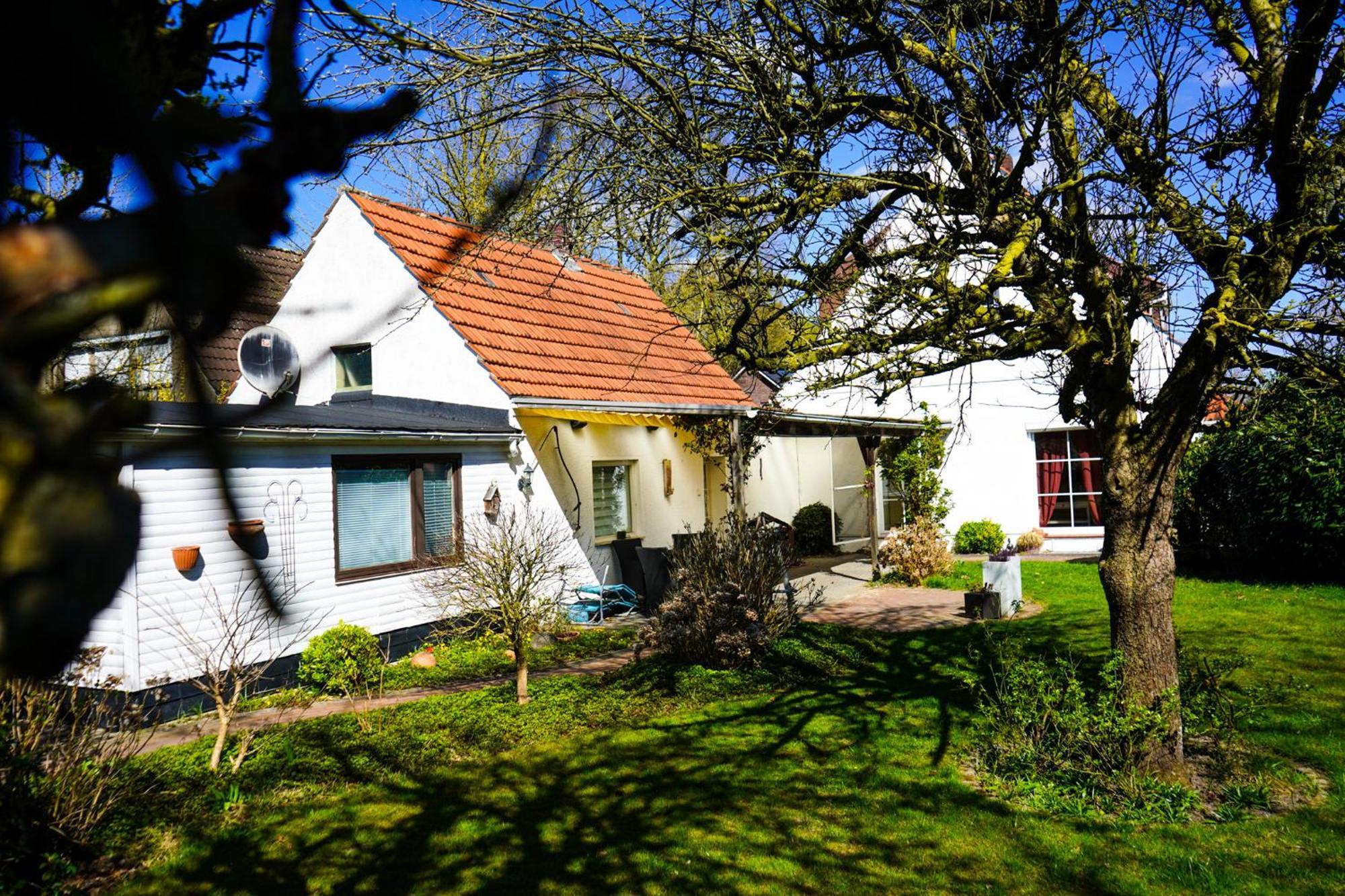 Gemuetliches Haus Mit Grossem Traumhaften Garten Brema Exterior foto