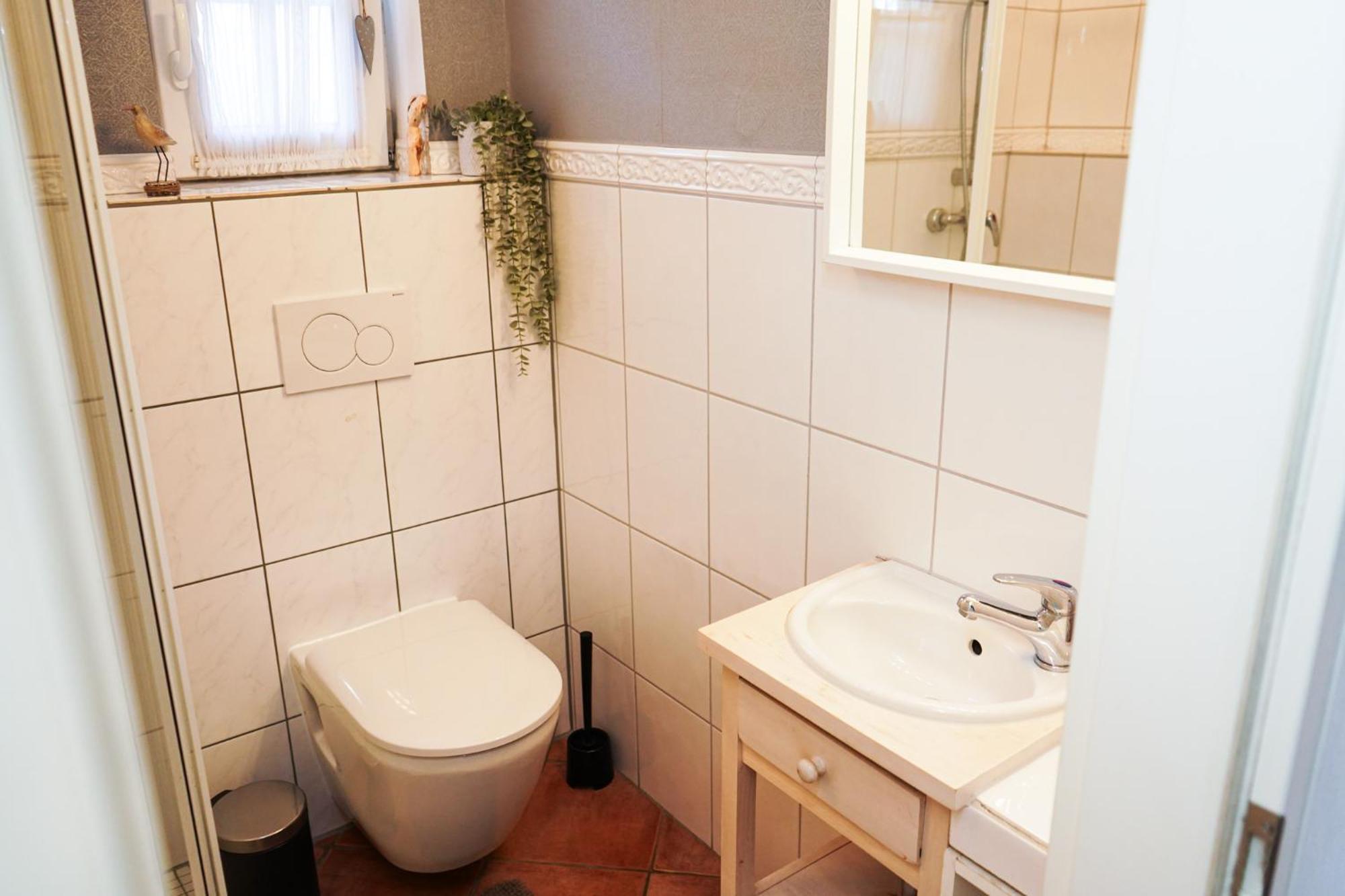 Gemuetliches Haus Mit Grossem Traumhaften Garten Brema Exterior foto